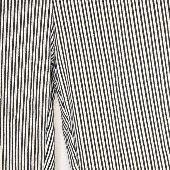 Tribal Black and White Striped Capris Women's Size 12 #52 - Picture 3 of 9